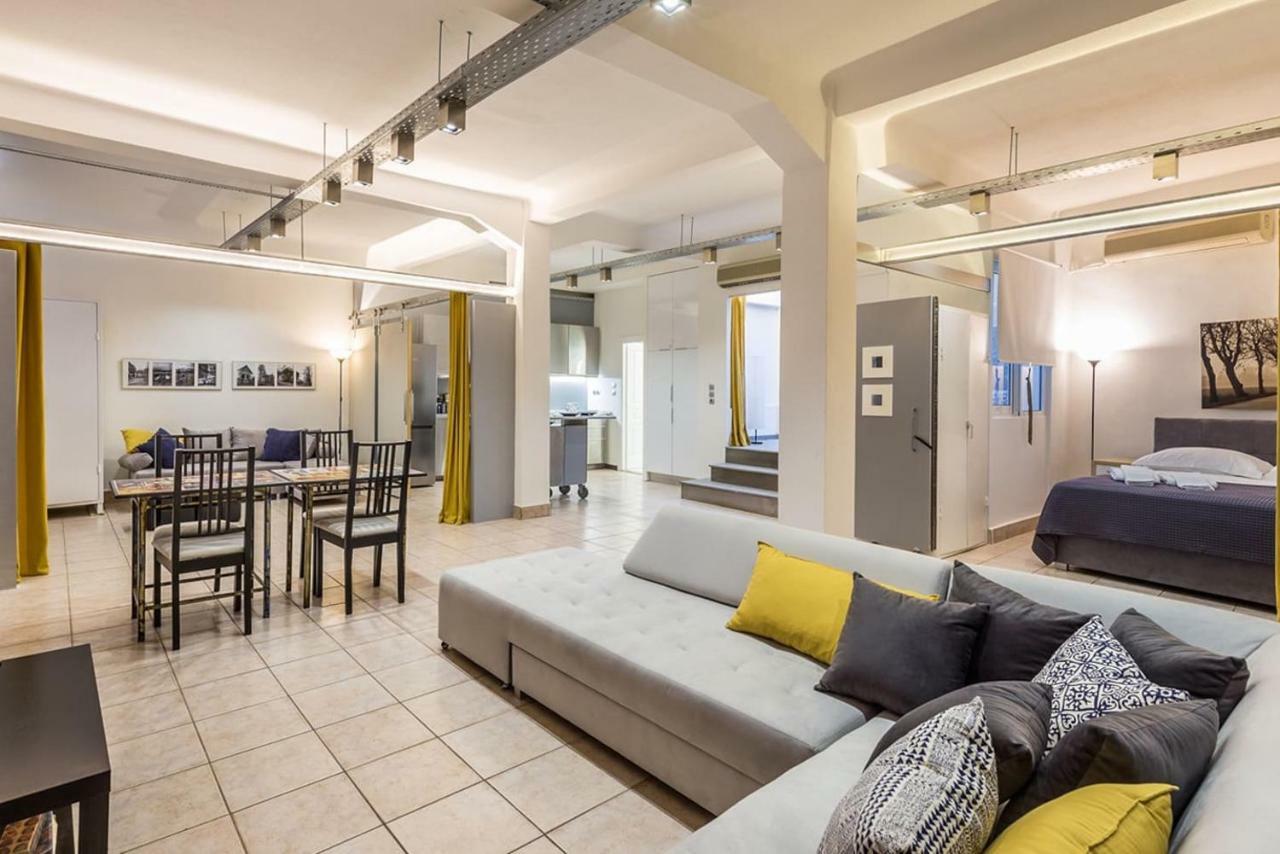 Ferienwohnung Renovated Loft At The Center Of Monastiraki Athen Exterior foto