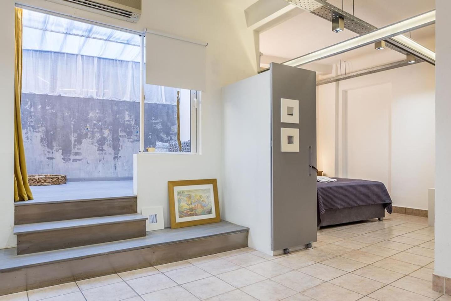Ferienwohnung Renovated Loft At The Center Of Monastiraki Athen Exterior foto