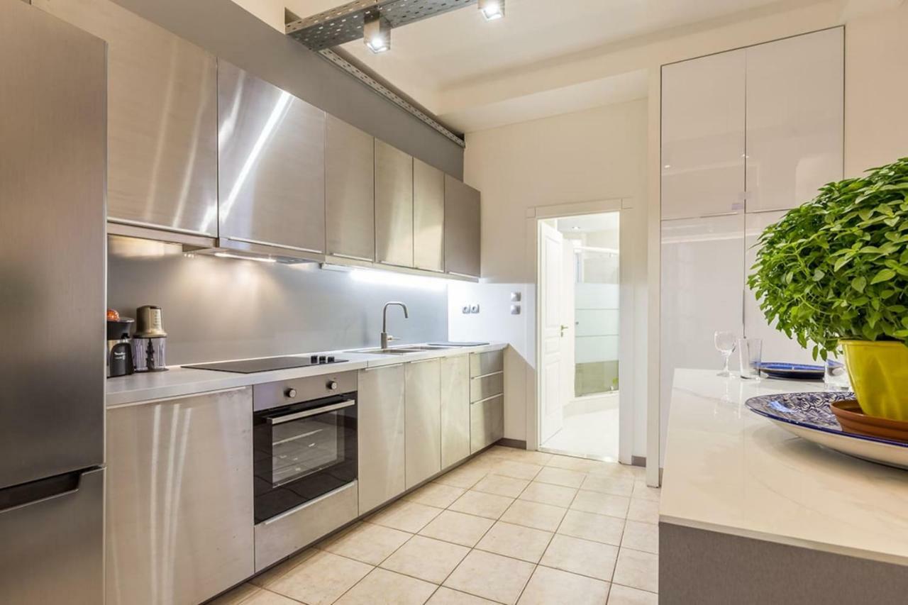 Ferienwohnung Renovated Loft At The Center Of Monastiraki Athen Exterior foto